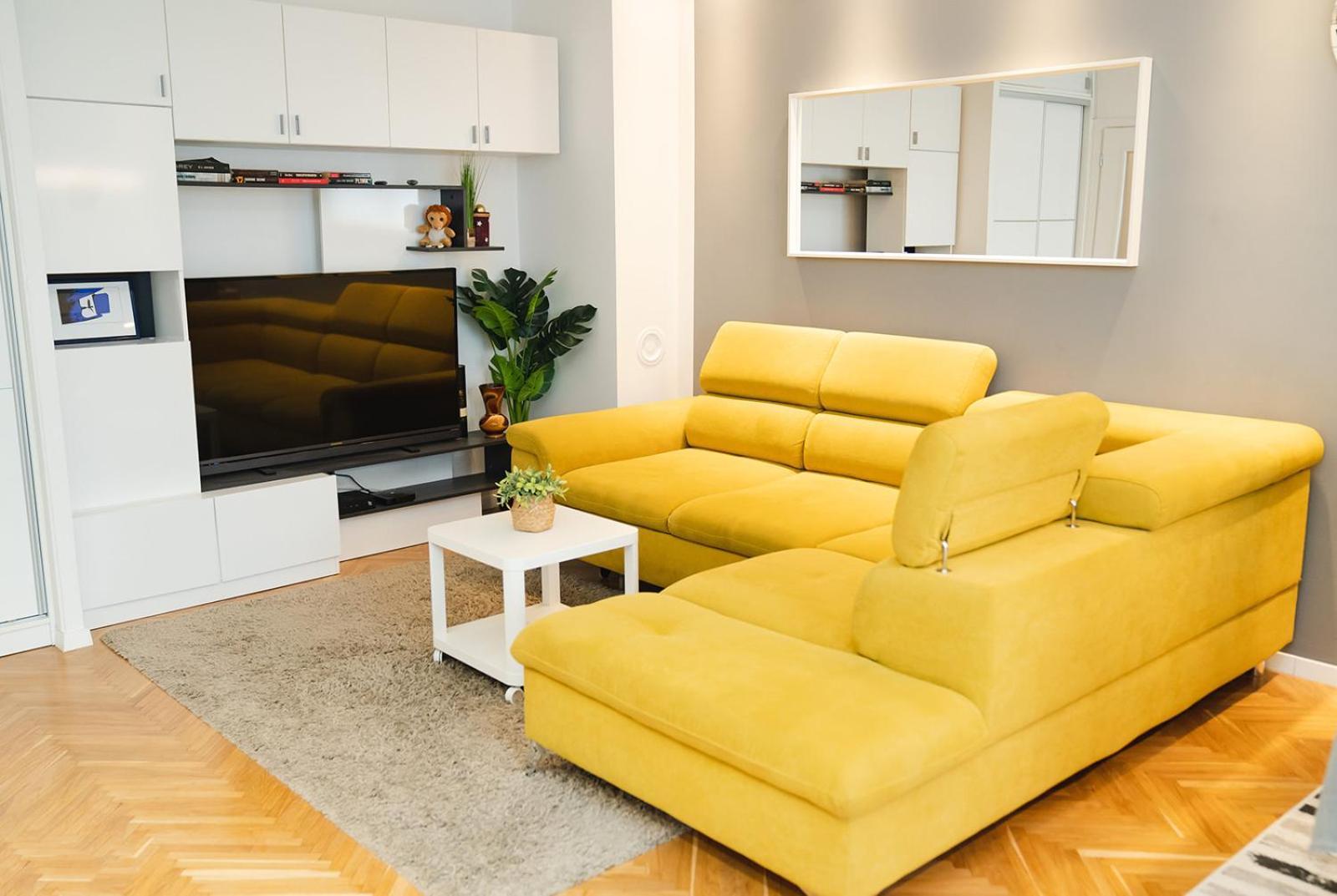 Casa De Dinca, 2 Bedroom, 6 Person, Free Parking Zone *