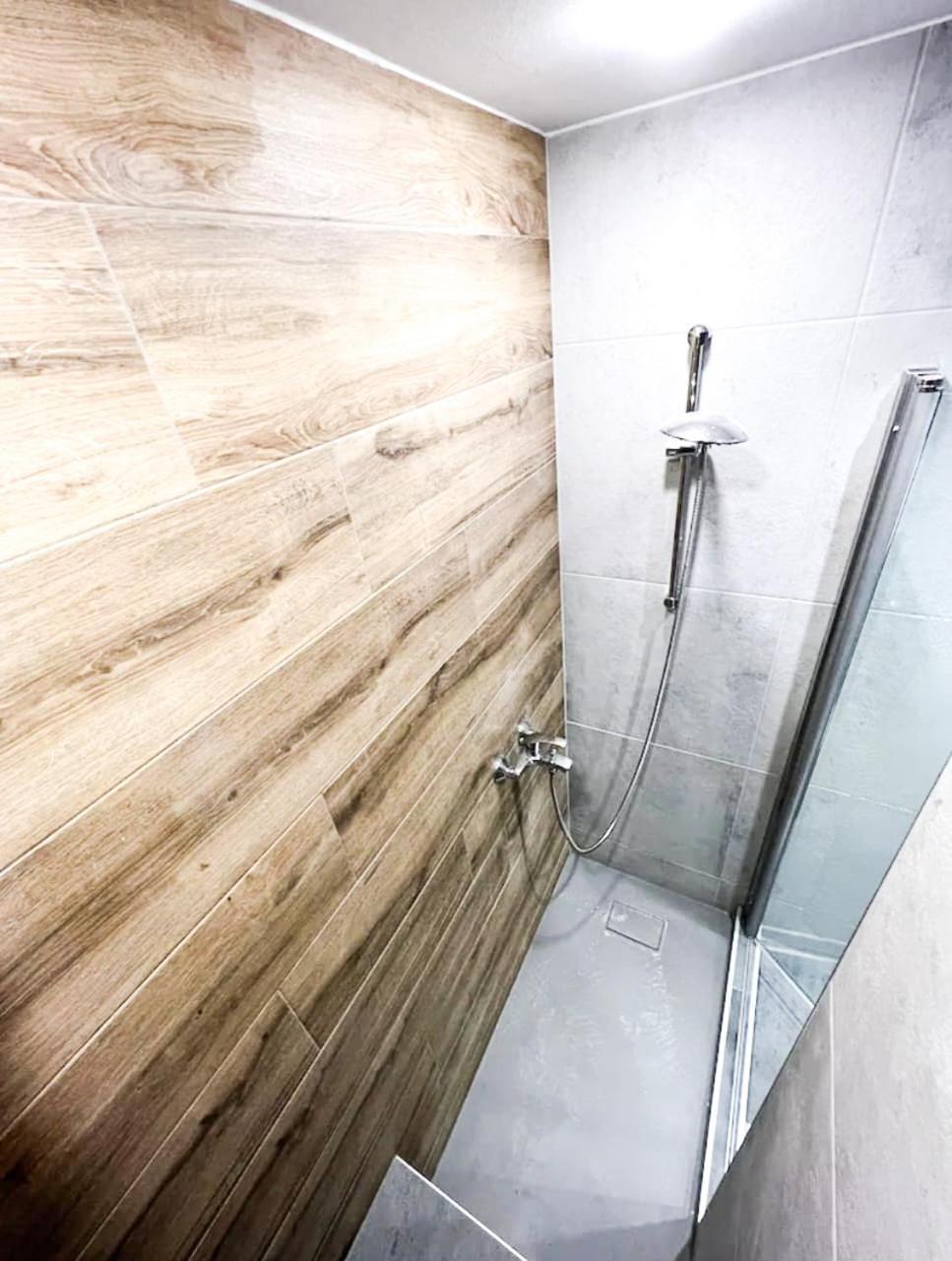 Casa De Dinca, 2 Bedroom, 6 Person, Free Parking Zone Zagreb